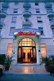 Bristol Hotel 3*
